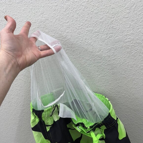 Panama Jack Hibiscus Floral Mesh Lined Cargo Swim Trunks Mens size Medium NEW - Picture 6 of 10